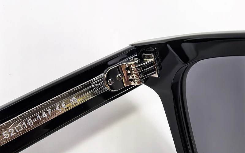CE and UKCA compliance certification marks for sunglasses CE and UKCA compliance certification marks for sunglasses